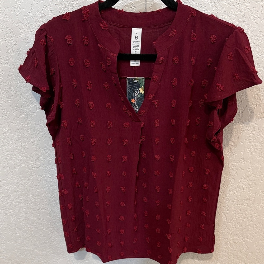 NWT. Women's Burgundy Textured Flutter Sleeve Top, Size M